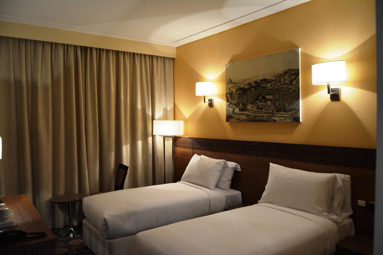 Grand Makkah Hotel Mekke Dış mekan fotoğraf A room at the hotel
