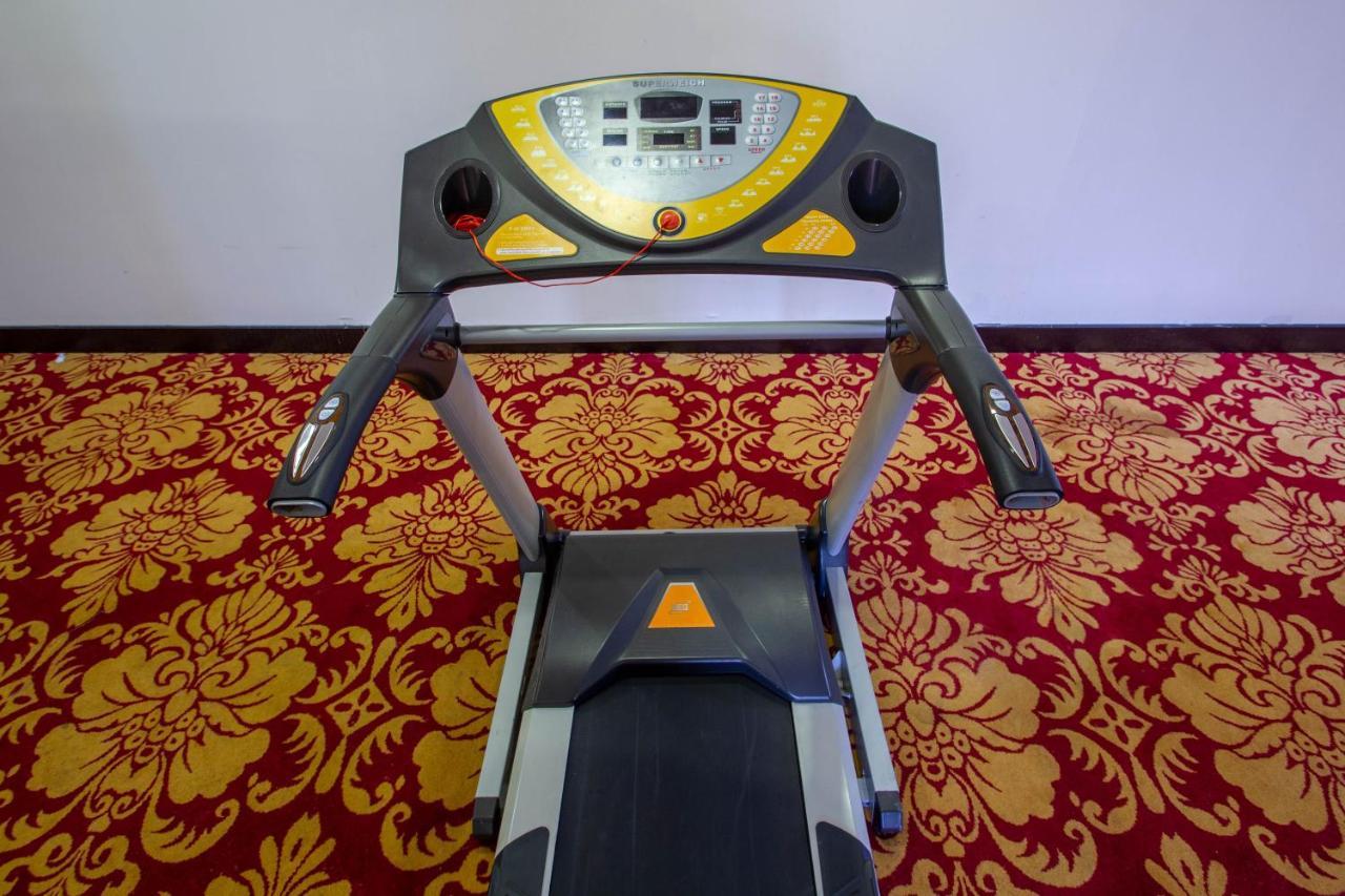 Grand Makkah Hotel Mekke Dış mekan fotoğraf A treadmill